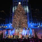 A photo of New York City Mayor Bill de Blasio, Tishman Speyer President and CEO Rob Speyer, TODAY hosts Craig Melvin, Savannah Guthrie, Hoda Kotb and Al Roker, light the 2021 Rockefeller Center Christmas Tree, Wednesday, Dec. 1st, 2021